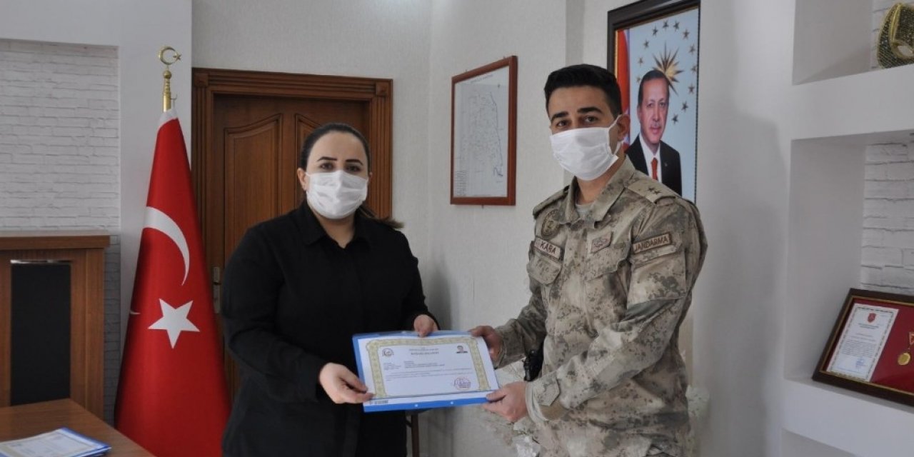 Kaymakam Demir’den jandarma personellerine başarı belgesi