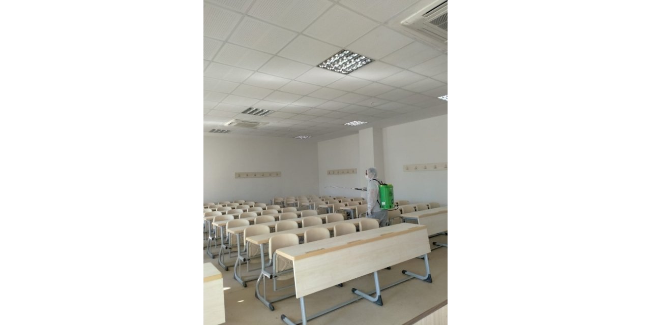 Büyükşehir EKPSS öncesi okulları dezenfekte etti