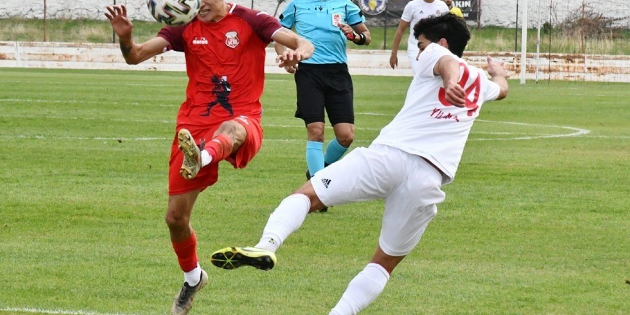 TFF 2. Lig: Turgutluspor: 2 - GMG Kastamonuspor: 1