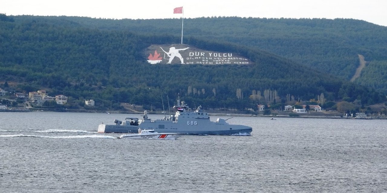 Mısır'a ait 3 savaş gemisi Çanakkale Boğazı’ndan geçti