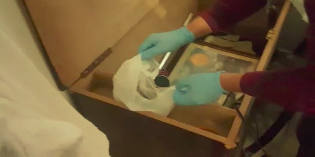 Antalya'da satmak için beklettiği uyuşturucuyu çeyiz sandığında saklayan şahıs yakalandı