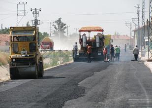 Karatay'da Kanal Caddesi asfaltlanıyor