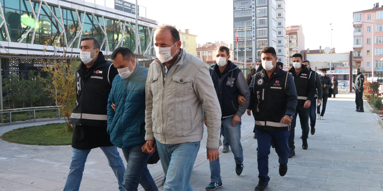 FETÖ'nün 7 ildeki 'emniyet mahrem yapılanması'na operasyonda 9 kişi adliyede