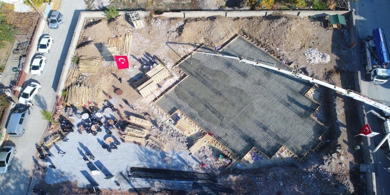 Yeni Ravza Camii’nin yapımı dualarla başladı