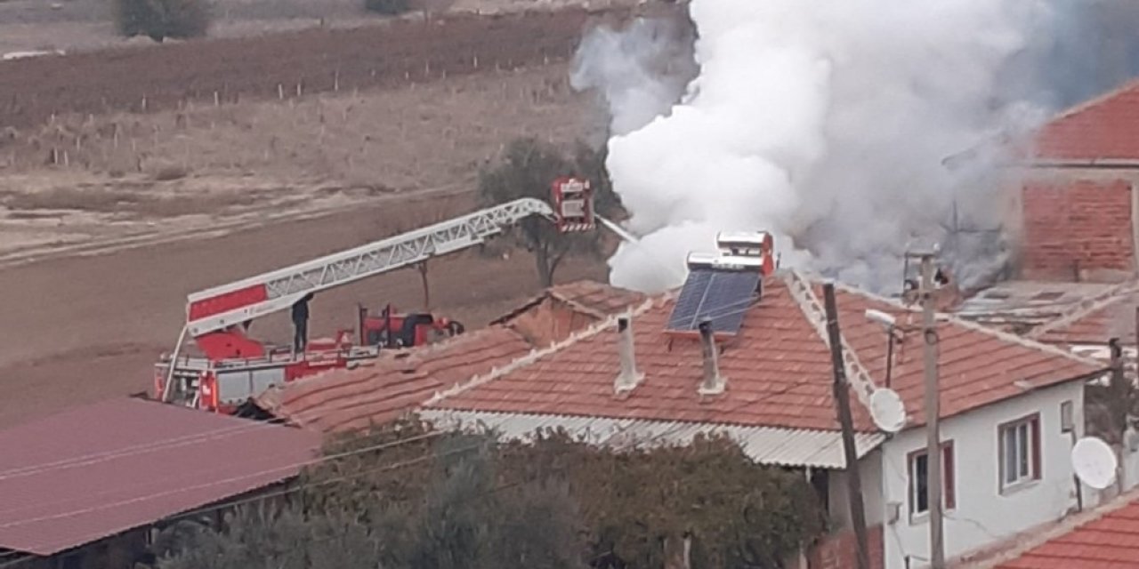 Tek katlı evde çıkan yangında 86 yaşındaki kadın hayatını kaybetti