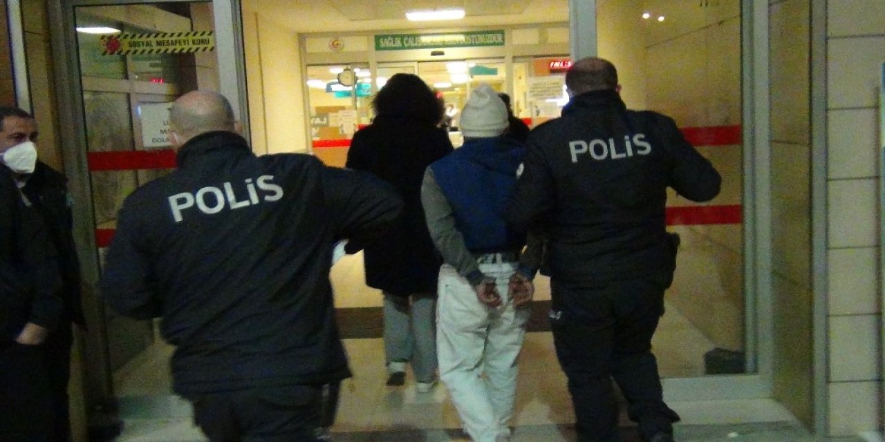 Kısıtlamaya uymayan iki kardeş hakaret ettikleri 3 polisi yaraladı