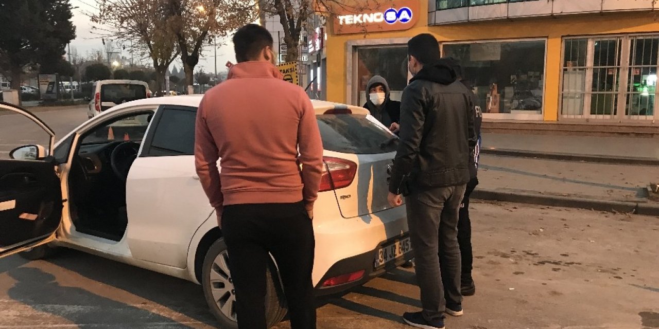 Düzce'de koronavirüs tedbirleri sokak kısıtlamasına bir günde 2 kez yakalandı