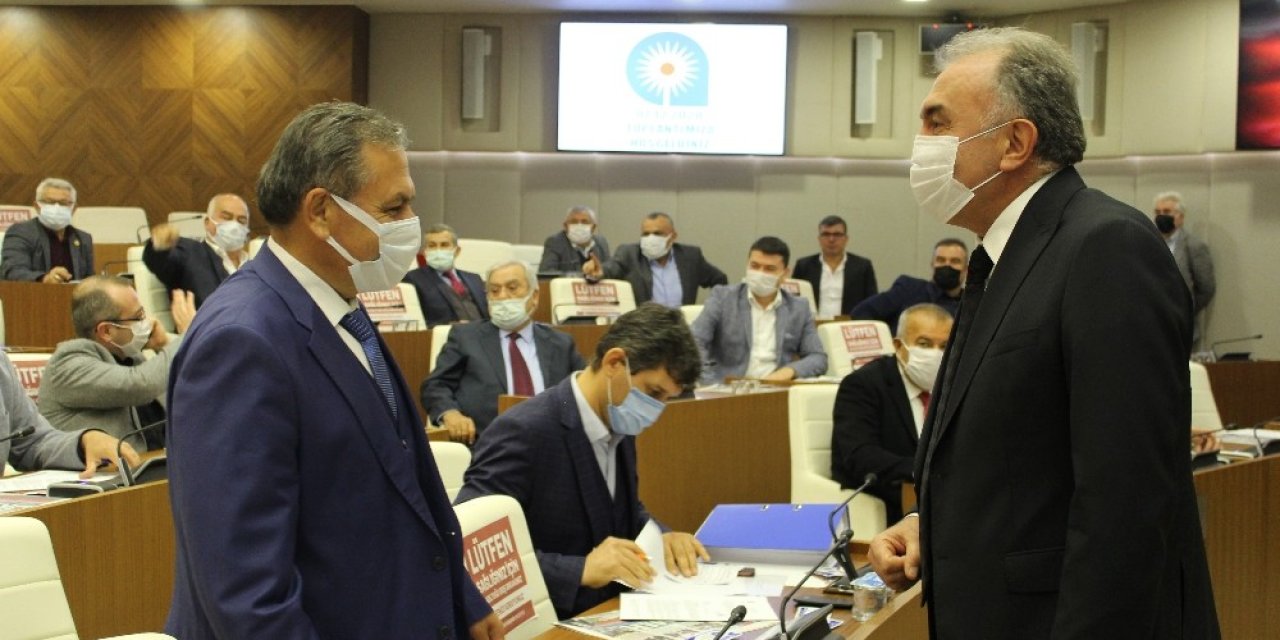 Antalya Büyükşehir Belediyesi toplantısında resmen açıklandı! Muhittin Böcek ne zaman dönüyor?