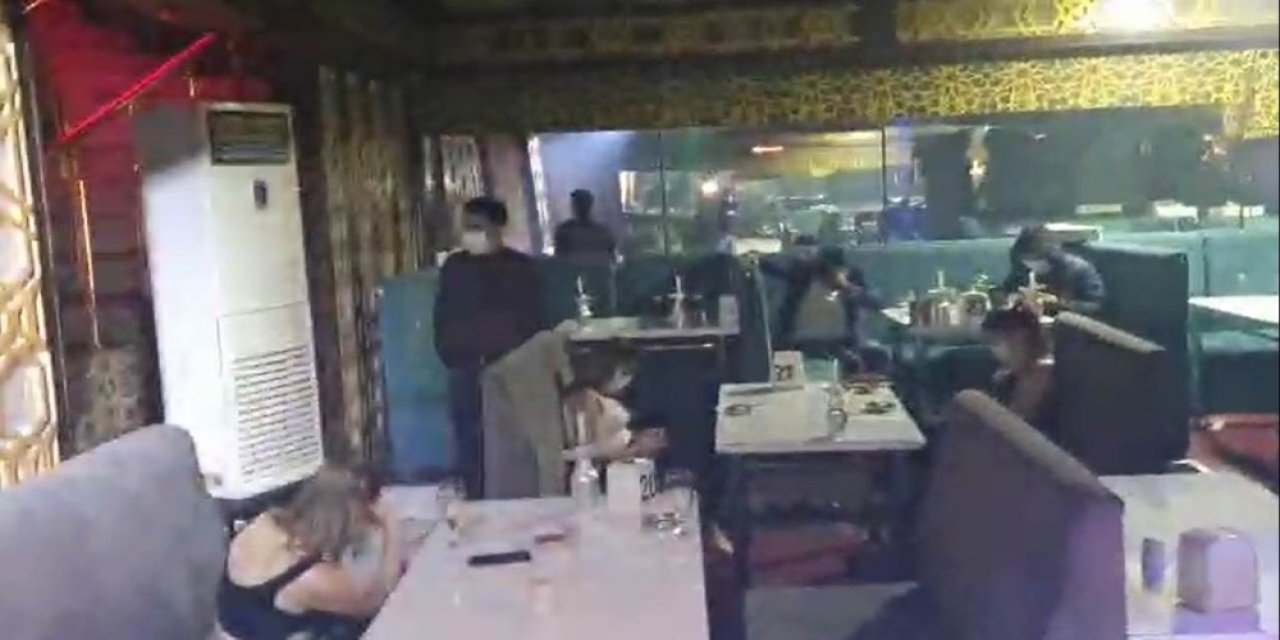 Bu rezil görüntüler Konya'dan! Kısıtlamayı böyle deldiler