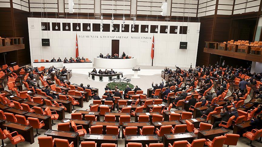 Bütçe görüşmelerinde ‘namussuz’ tartışması
