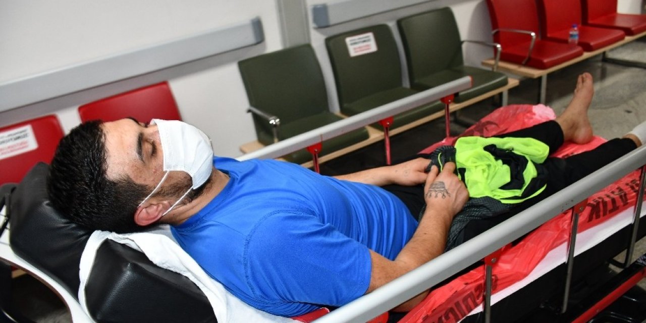 Aksaray'da 2 cezaevi arkadaşının kavgası kanlı bitti