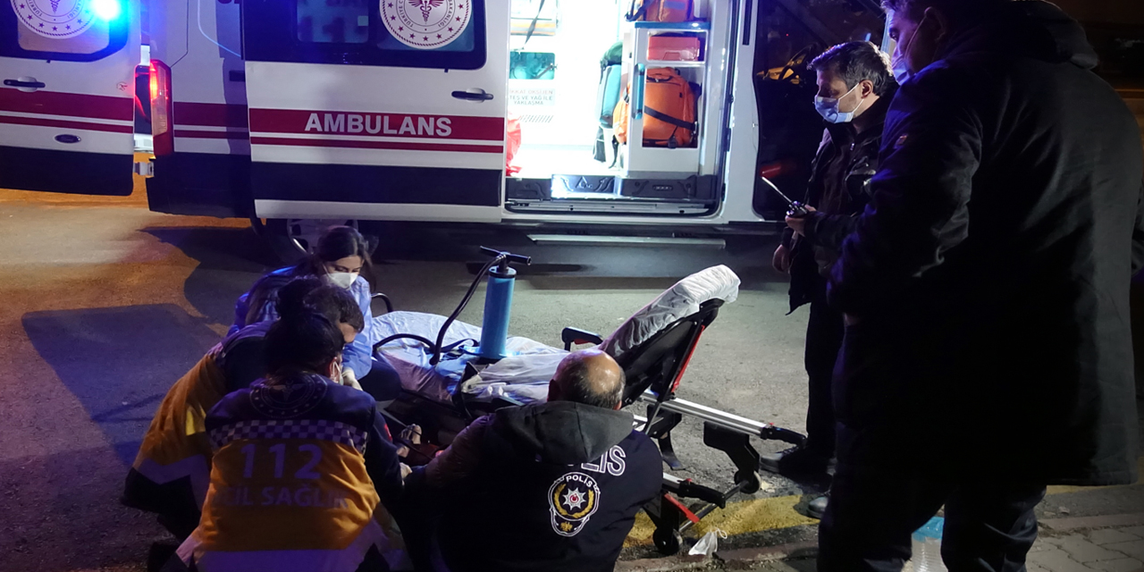 Kısıtlamada 'dur' ihtarına uymayan sürücü polise çarptı