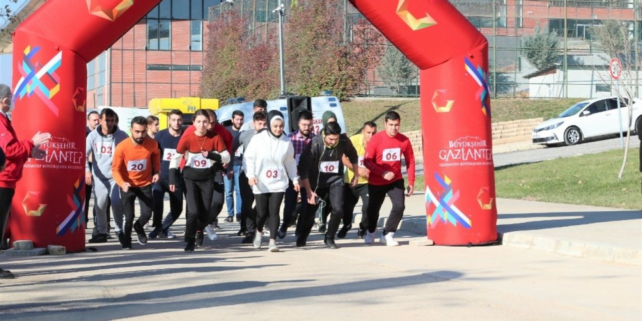 Gençlerden "Kurtuluş" koşusu