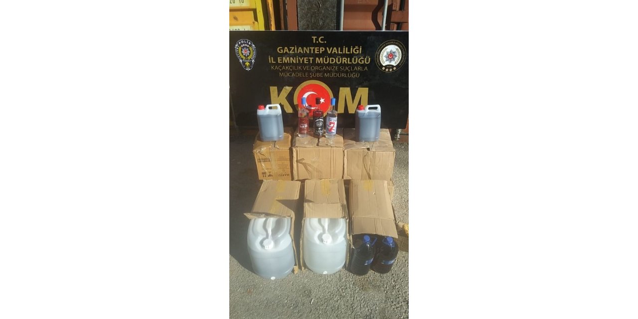 Gaziantep’te 111 şişe sahte alkol ve 90 litre dökme içki yakalandı