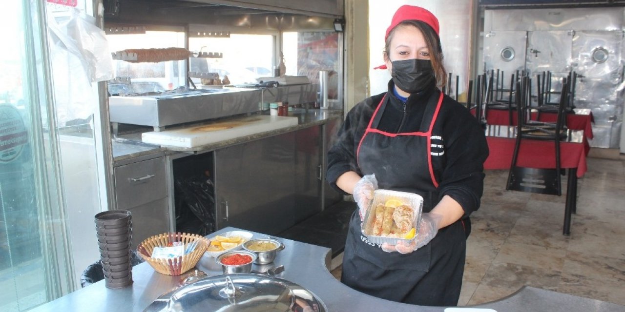 Sosyal medyadan gördüğü şırdan ve mumbarın ustası oldu