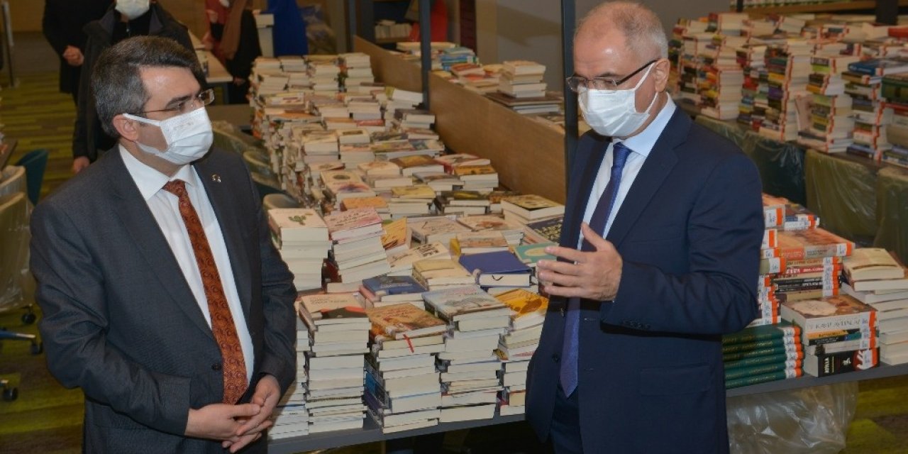 Yıldırım’ın ‘Uyumayan kütüphanesi’ne tam not