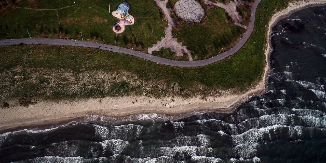 Polis helikopteriyle kısıtlama denetiminde İstanbul’un eşsiz manzarası görüntülendi