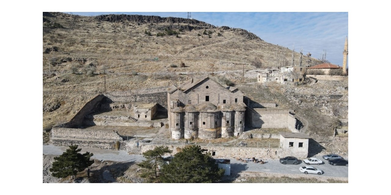 Tarihi Meryem Ana Kilisesi’nde restorasyon çalışmaları başladı