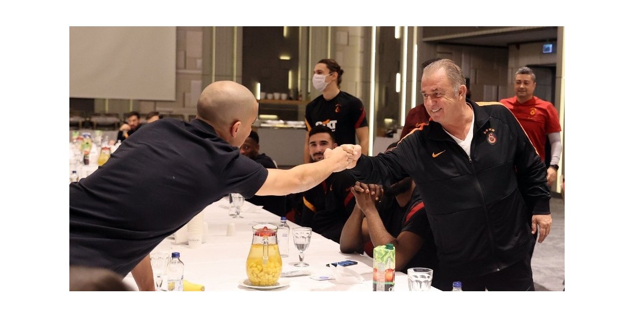 Sofiane Feghouli’nin doğum günü kutlandı