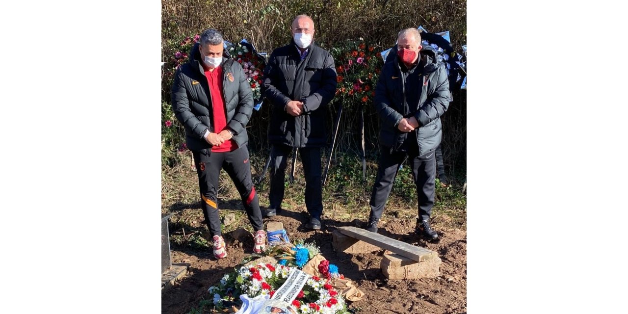 Albayrak, Terim ve Şahin, Özkan Sümer’in mezarını ziyaret etti