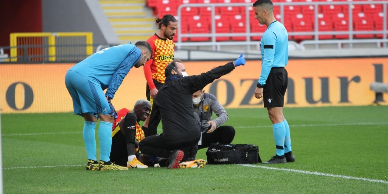Süper Lig: Göztepe: 1 - Fatih Karagümrük: 0 (İlk yarı)