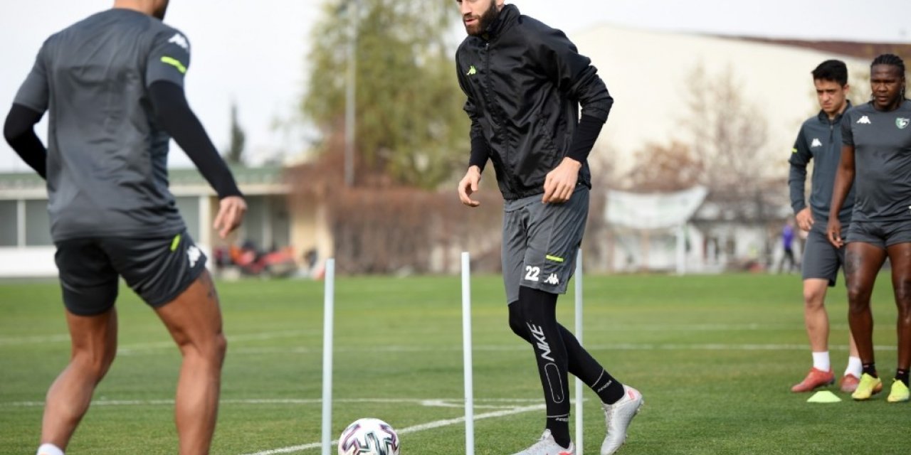 Denizlispor, Ankaragücü maçının saatini bekliyor