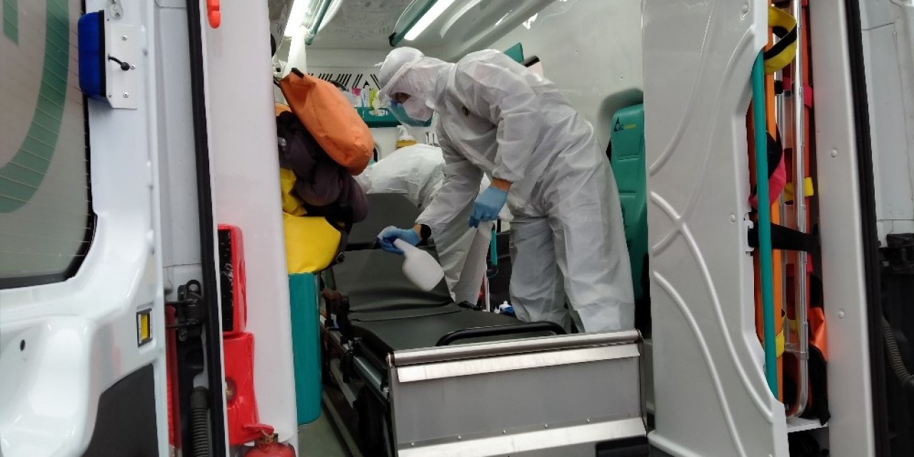 İşte bir Covid-19 hastasının hastaneye taşınma süreci