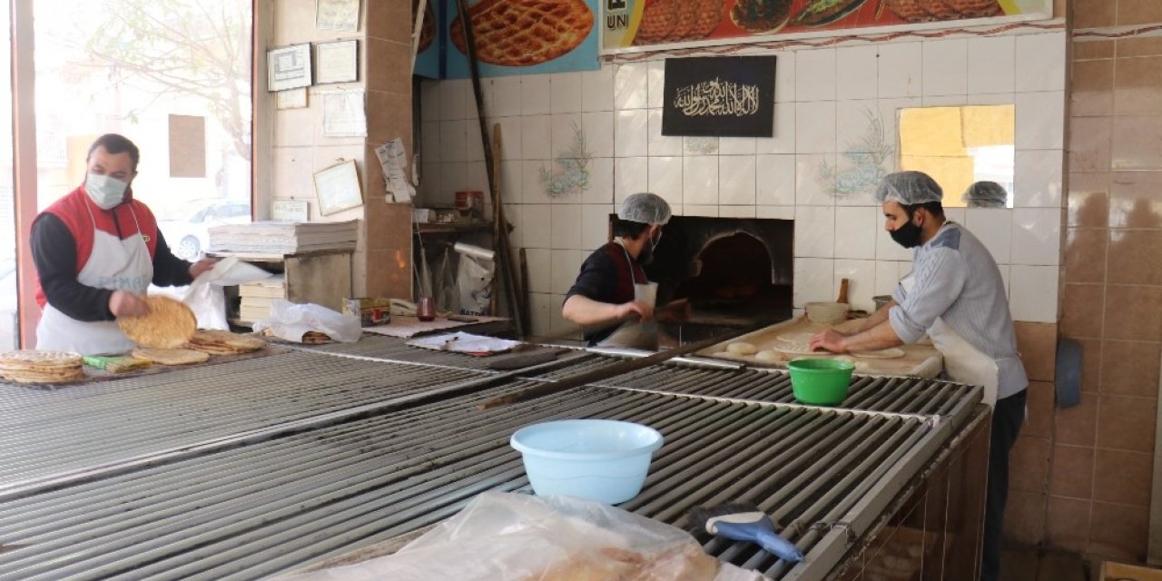 Fırınlardan evlere ekmek servisi