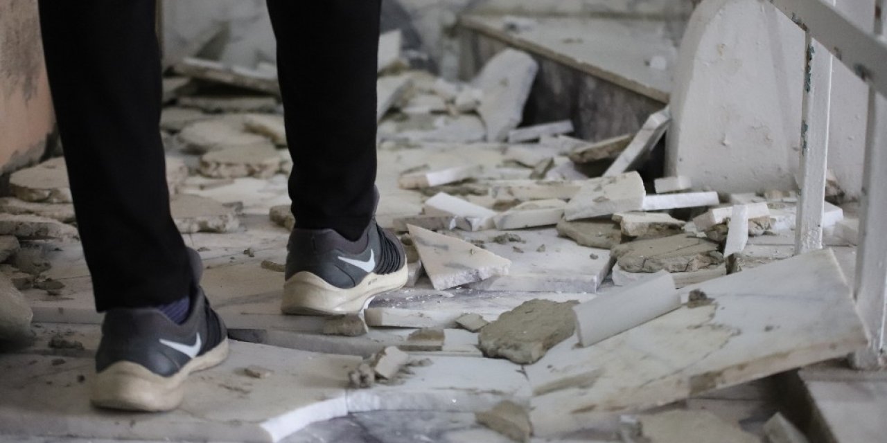 Elazığ’da depremi yaşayan vatandaşlar korku dolu anları anlattı