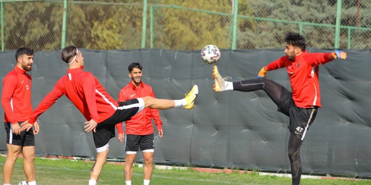 Transfer yasağı alan Antalyaspor Gençlerbirliği'ne hazırlanıyor