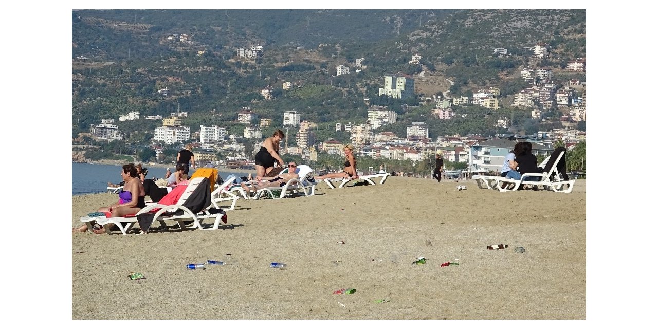 Alanya’da tarihi sessizlikte sahiller turistlere kaldı