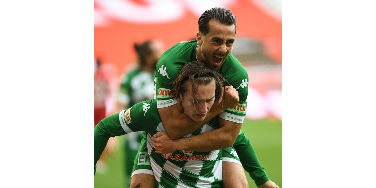 Bursaspor’da 5 oyuncu kart sınırında