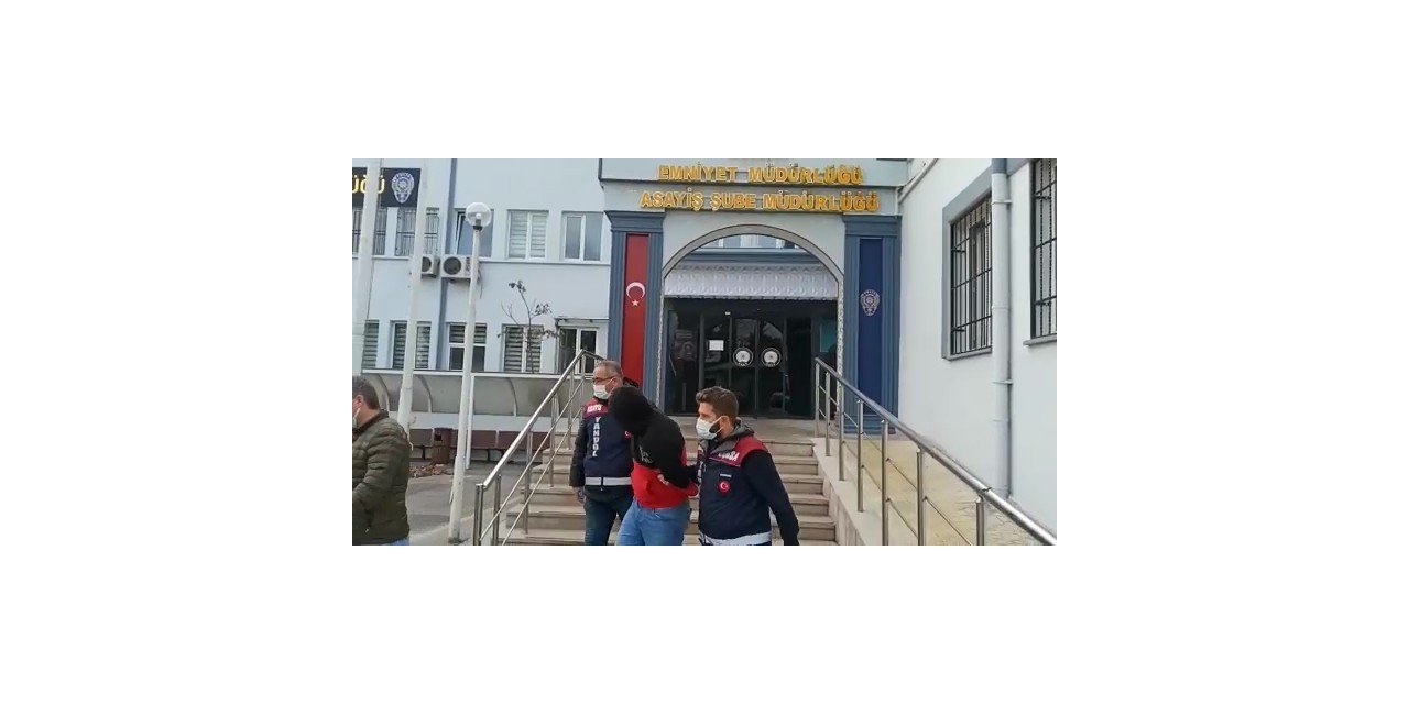 Pandemiyi fırsat bilerek cezaevinden izin alan kapkaççı boş durmadı