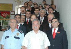 Cinayeti aydınlatan polislere ödül