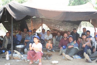 Zeki Oğuz, Apa yaylalarında