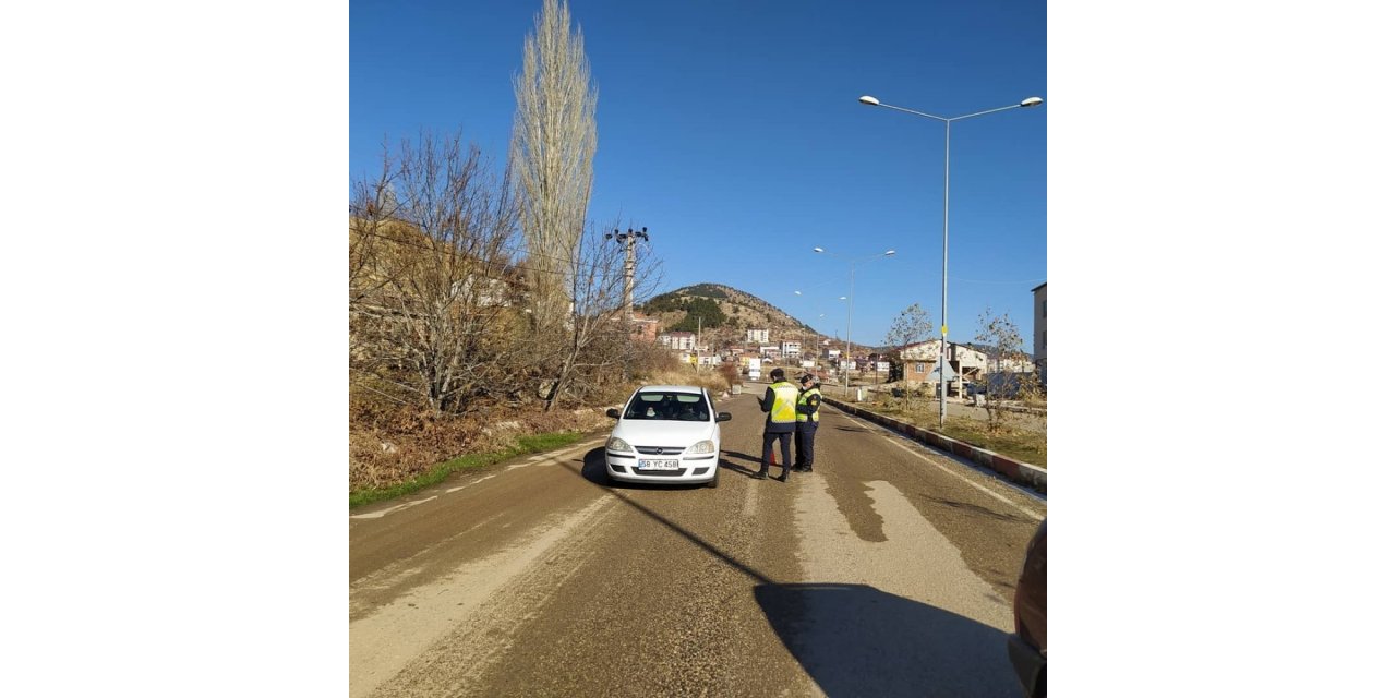 Jandarma’dan sokağa çıkma yasağı uygulaması