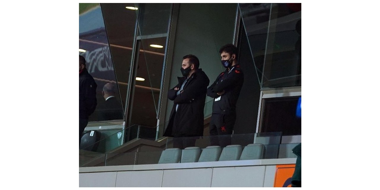 Okan Buruk, Kasımpaşa maçını locadan izliyor