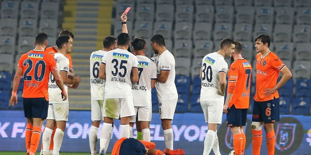 Süper Lig: Medipol Başakşehir: 1 - Kasımpaşa: 1 (İlk yarı)
