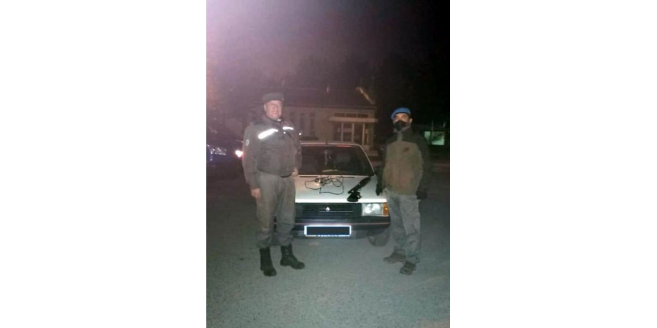 Far avı yaptılar, otomobillerinden oldular