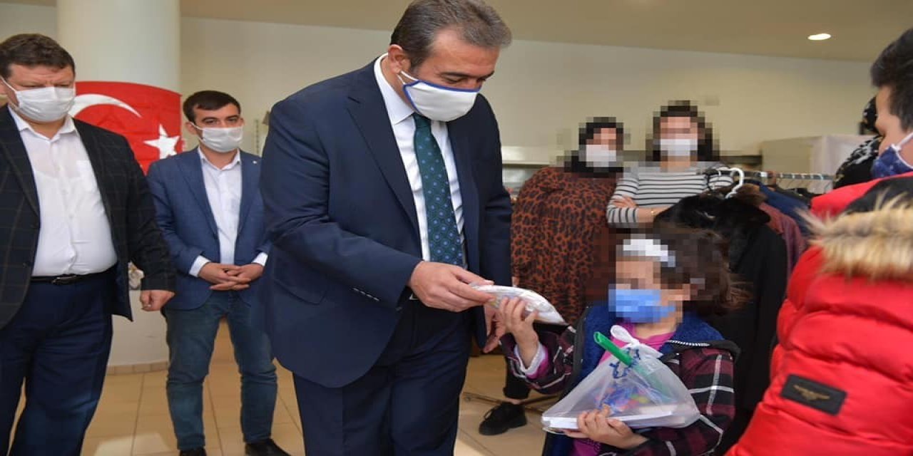 Çukurova Belediyesi çocukların yüzünü güldürdü