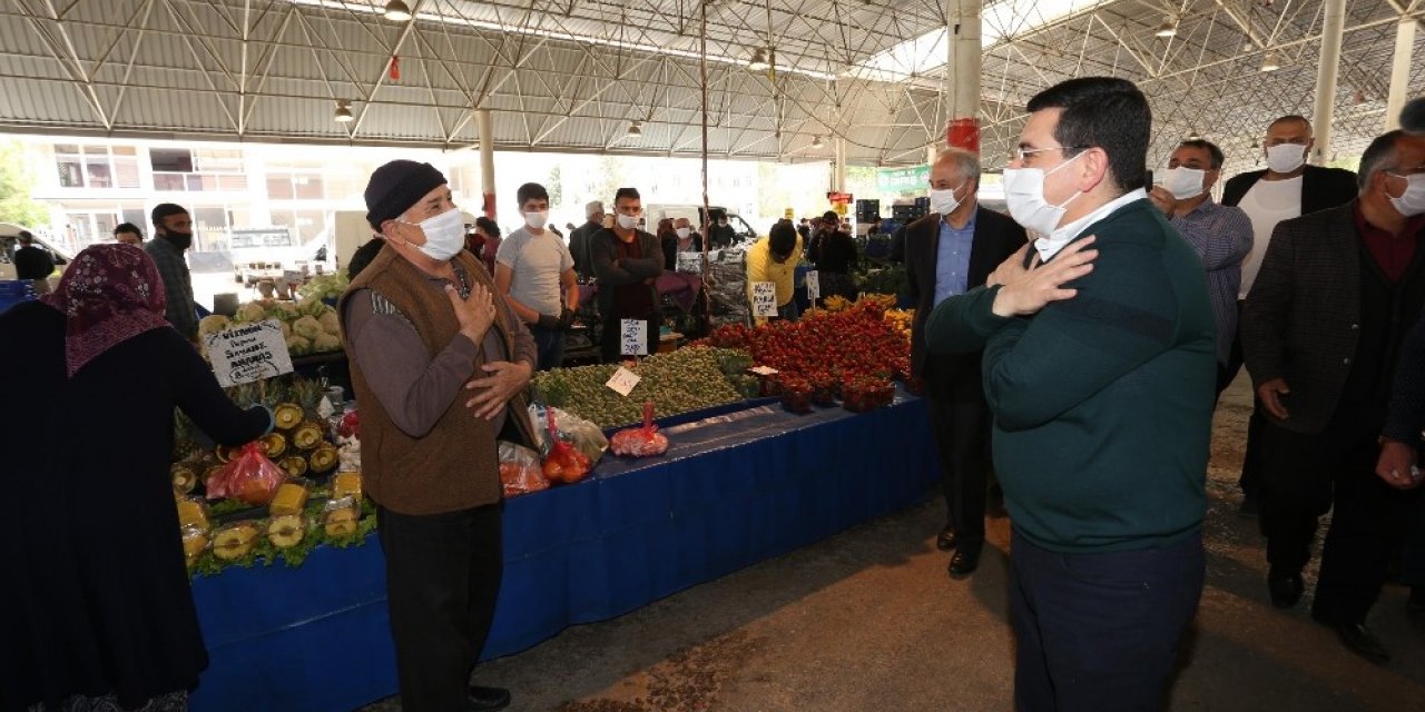 Kepez’den işine ara vermeyen esnafına yüzde 50 indirim