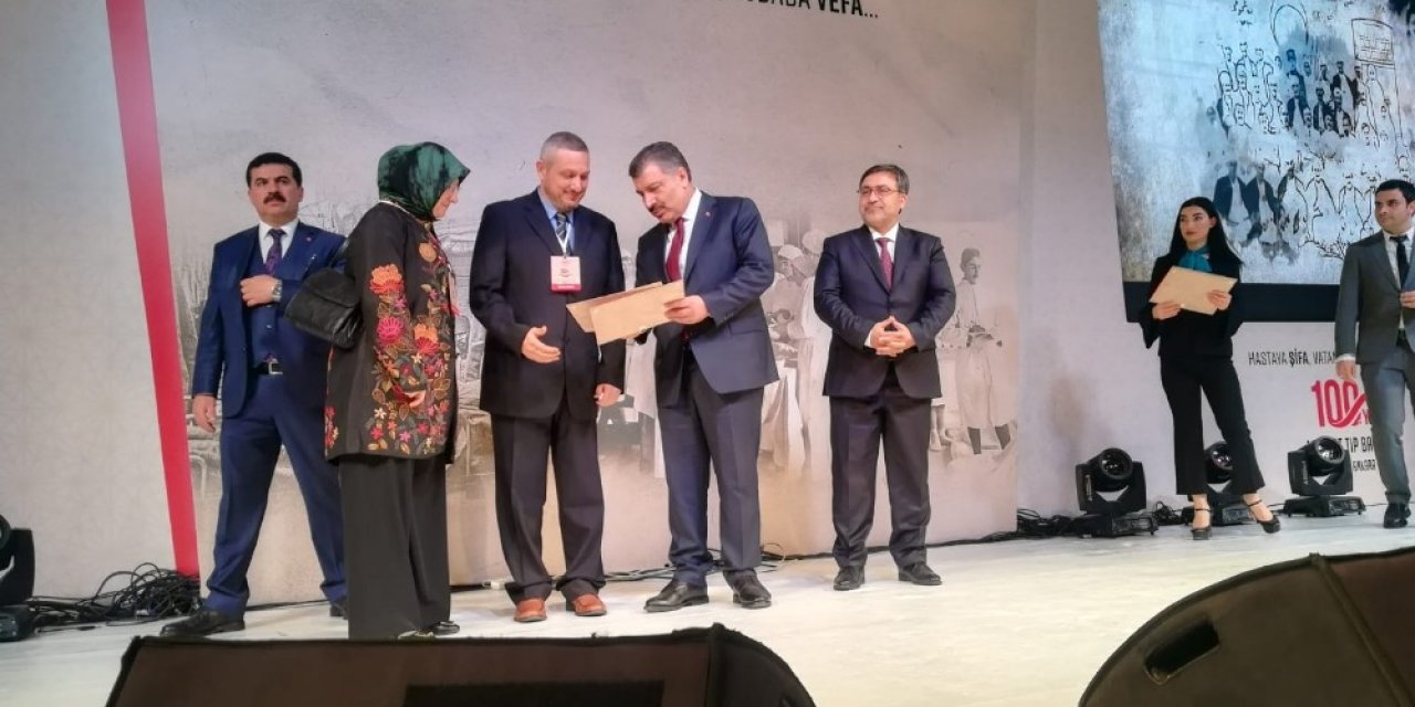 Yılın hekimi korona virüsten hayatını kaybetti