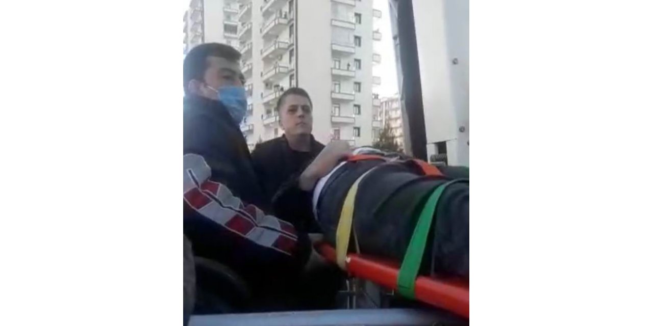 Çatıda mahsur kalan vatandaşı itfaiye kurtardı