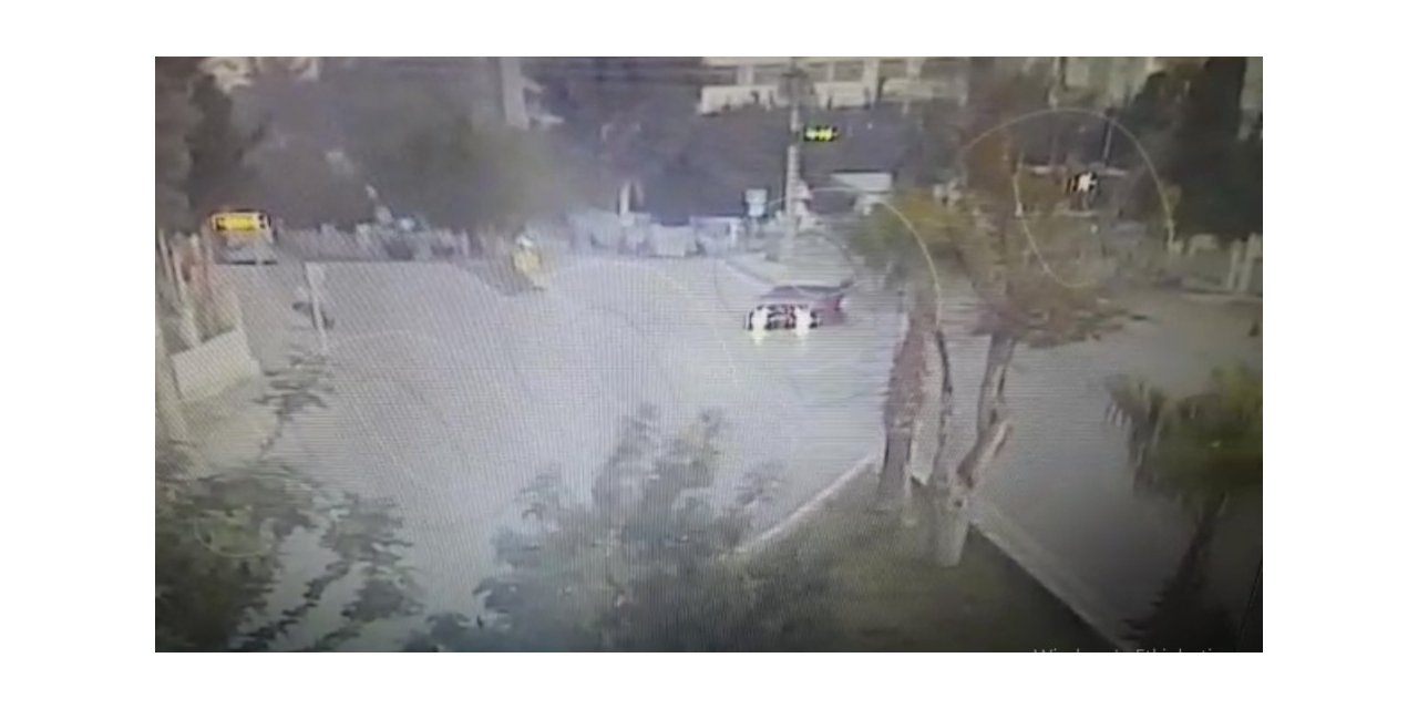 Drift yaparken motosiklete çarptı