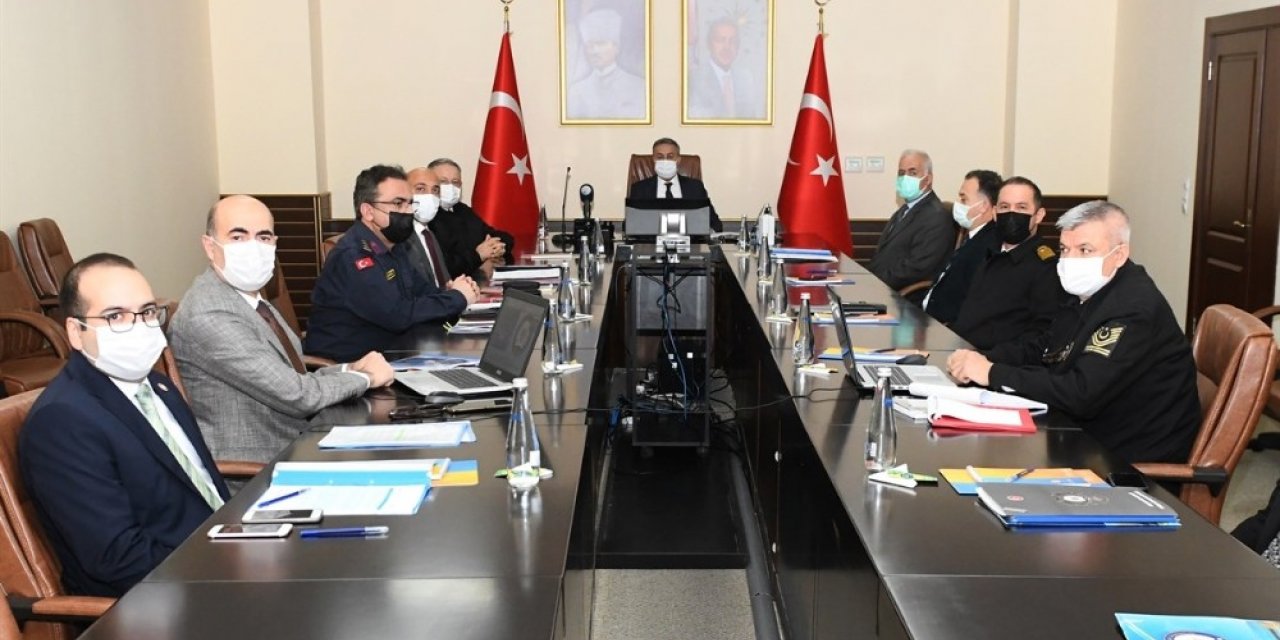 Vali Su: “Kolluk kuvvetleri ve ilgili kurumlar, yılbaşında tam mesai çalışacak”