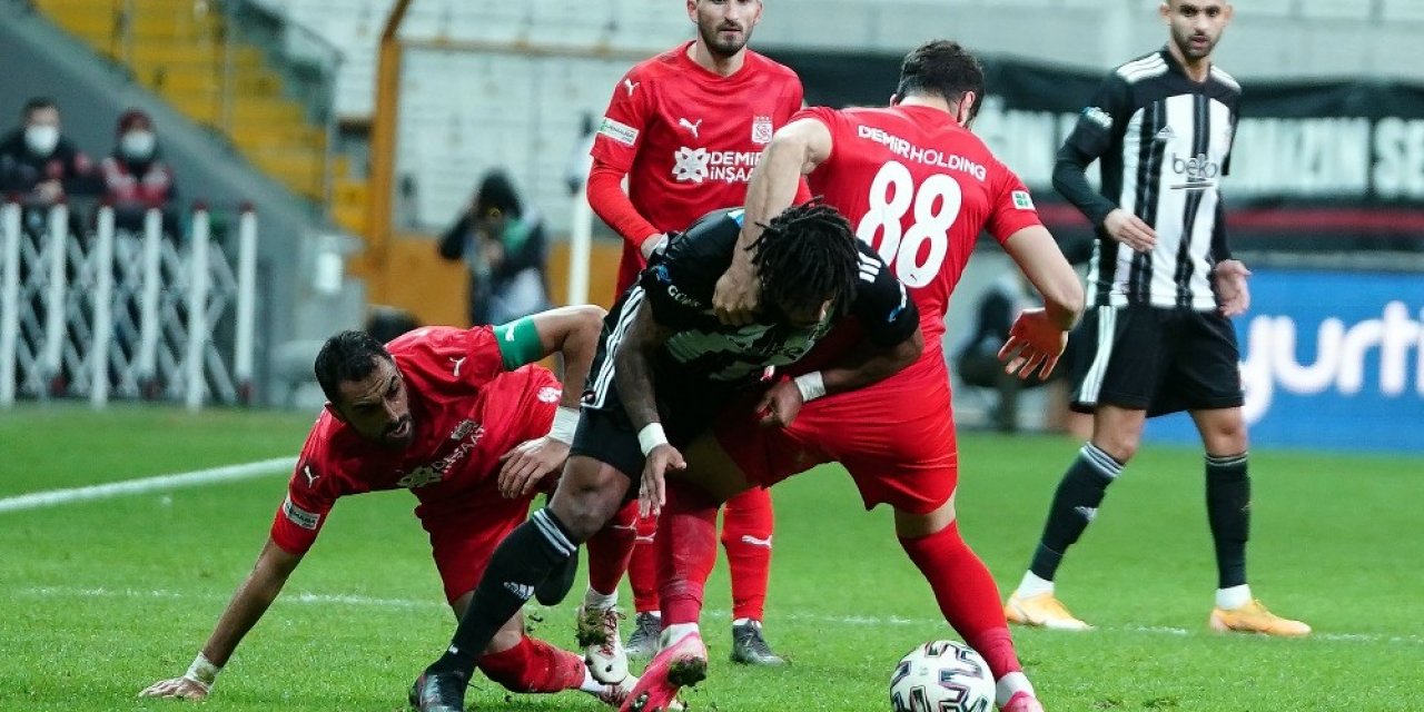 Süper Lig: Beşiktaş: 3 - Sivasspor: 0 (Maç sonucu)