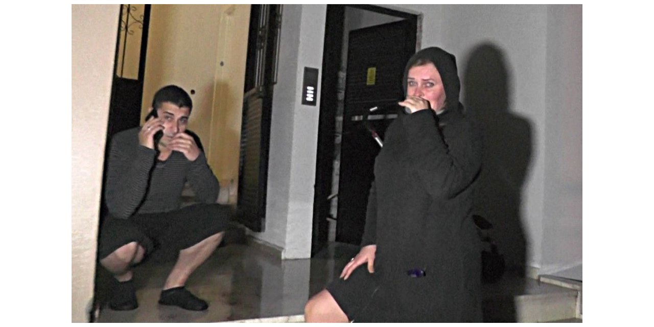Sağanak yağışta su basan evi ağlattı