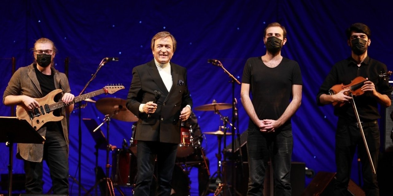 Türk sanat dünyasının önemli ismi Erol Evgin'den online müzik ziyafeti geliyor