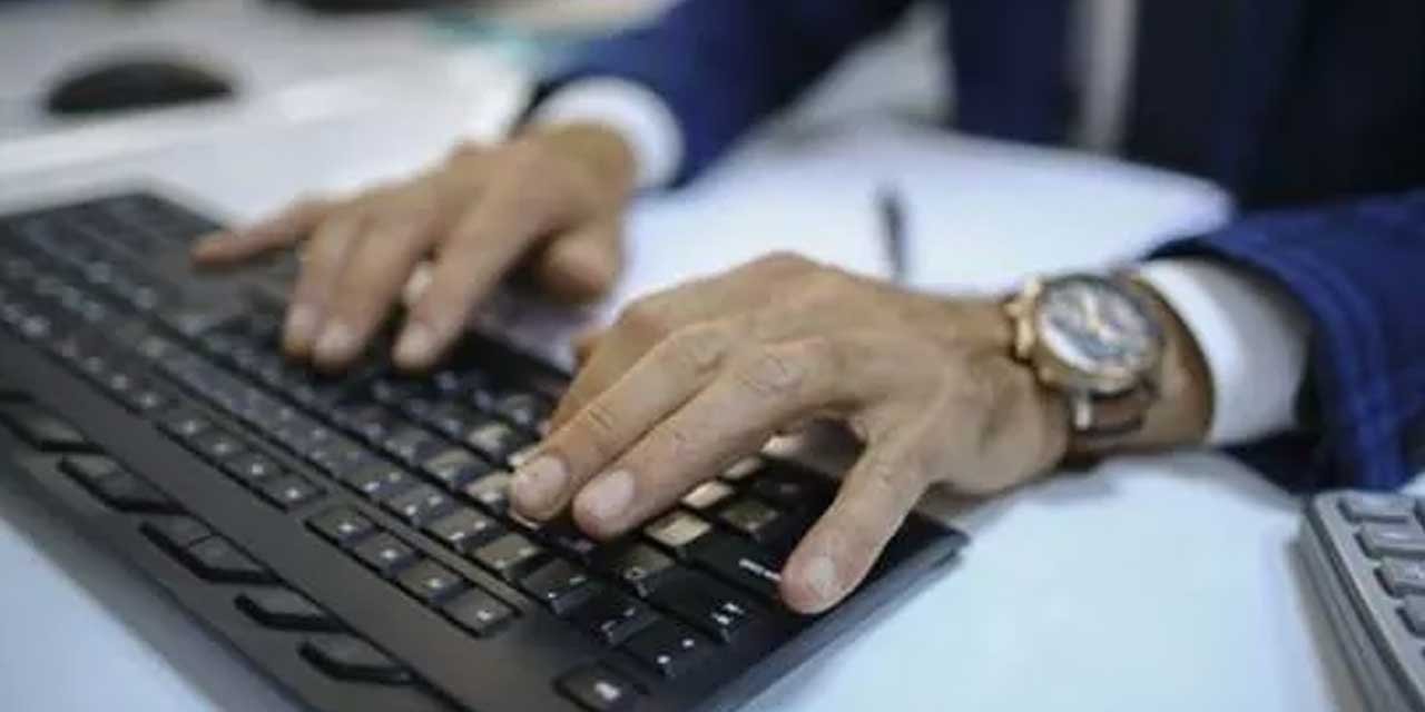 Resmi dairelerde çalışan sözleşmeli personellerin ücretleri belli oldu