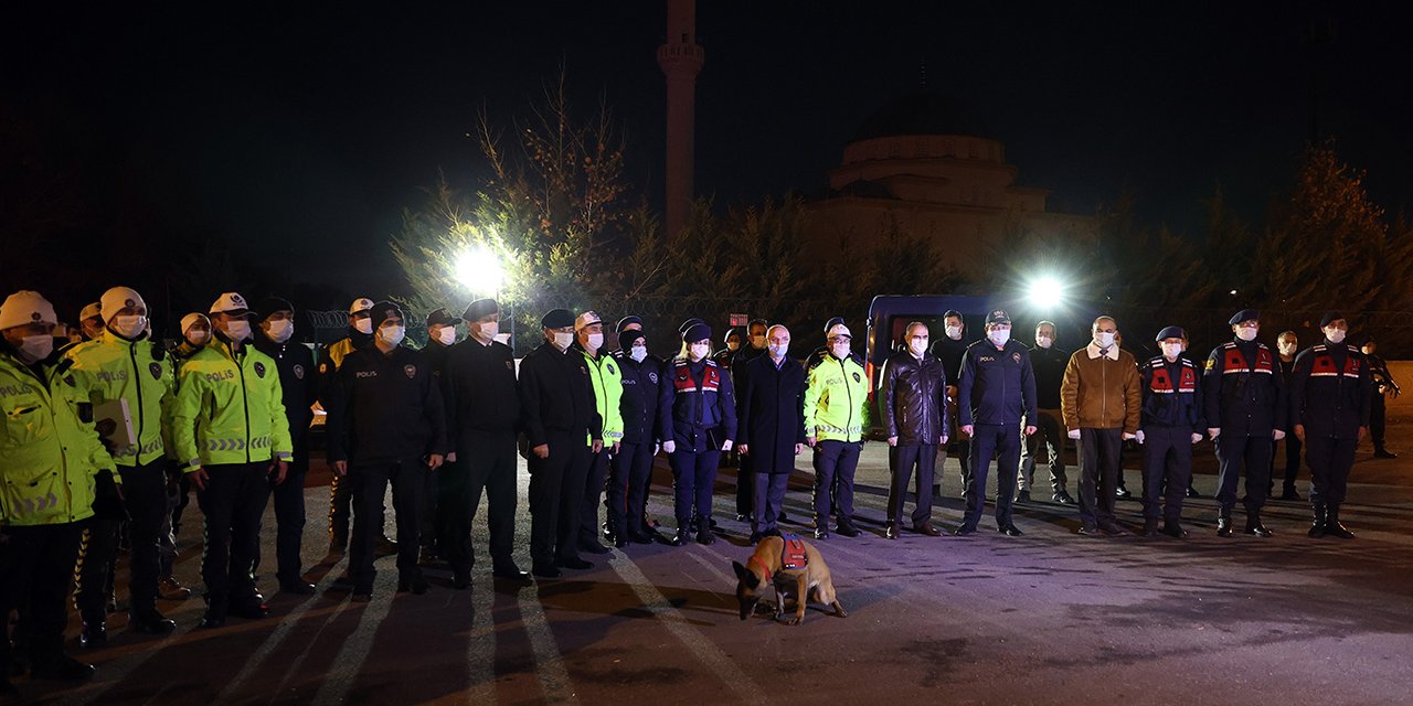 Konya'da konuşan Bakan Yardımcısı Erdil: Yılbaşında 1860 personel acil çağrı hizmeti veriyor